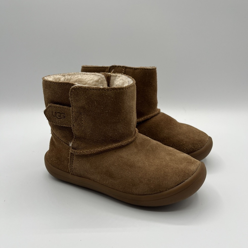 UGG Keelan Boots Kids Size 11 Chestnut Suede Shearling Lined 1157634T
